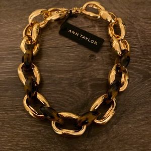 Ann Taylor chunky necklace